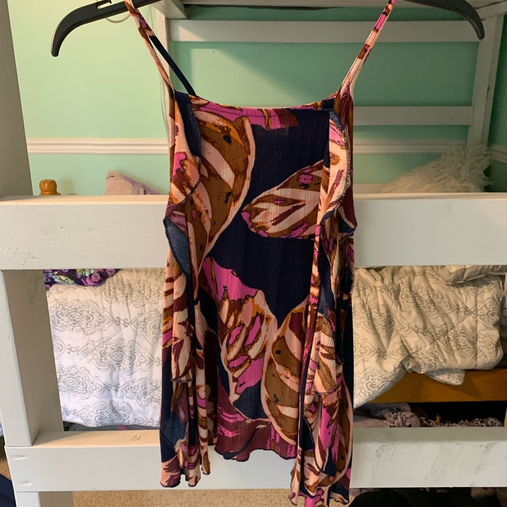 Tropical print tank top size medium